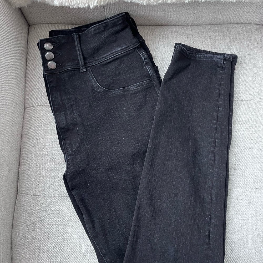 High-Waisted Black Skinny Jeans